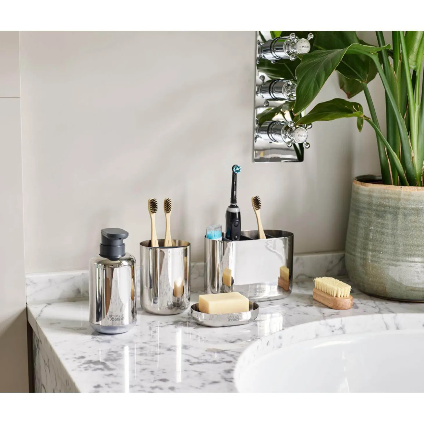 Joseph Joseph Flex 360 Luxe Toilet Brush - Stainless Steel