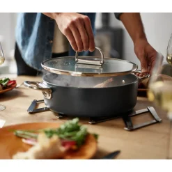 Joseph Joseph Space 28cm Non-Stick Folding Handle Shallow Casserole Pan - Midnight Blue