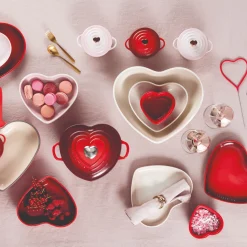Le Creuset 30cm Heart Stoneware Serving Bowl - Meringue
