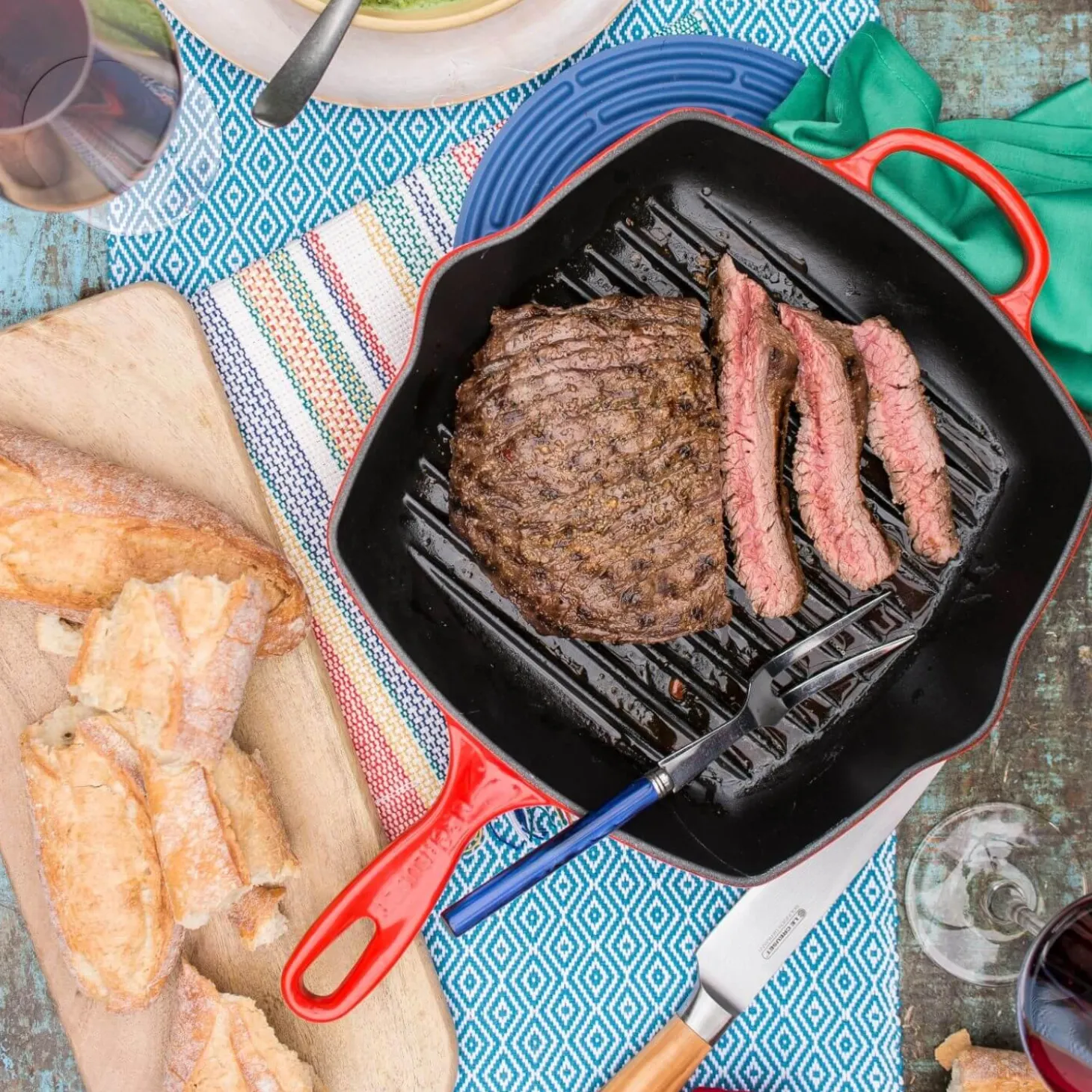 Le Creuset Signature Cast Iron 26cm Square Grillit - Cerise