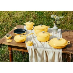 Le Creuset Signature Cast Iron 20cm Round Casserole - Camomille