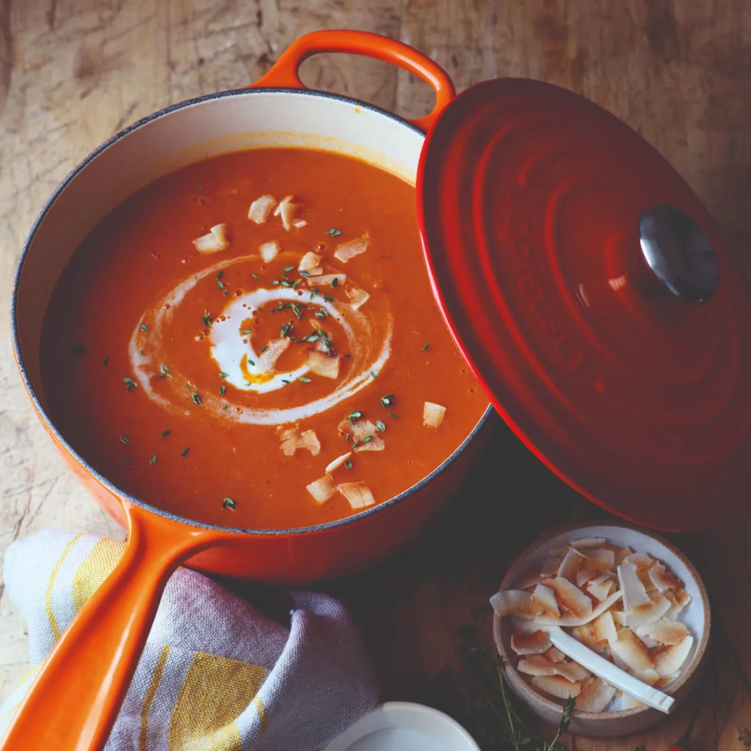Le Creuset Signature Cast Iron 3 Piece Saucepan Set - Volcanic