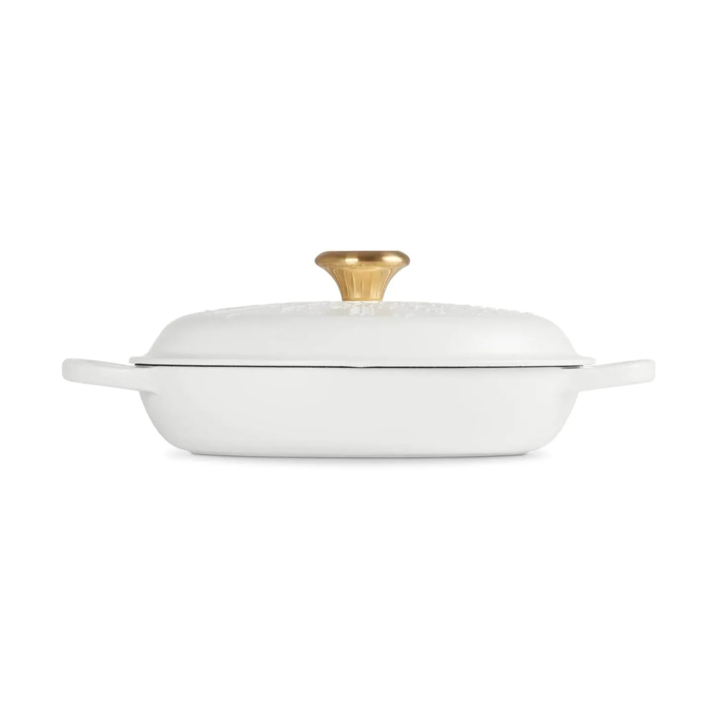 Le Creuset Signature 26cm Cast Iron Christmas Shallow Casserole - Snowflakes