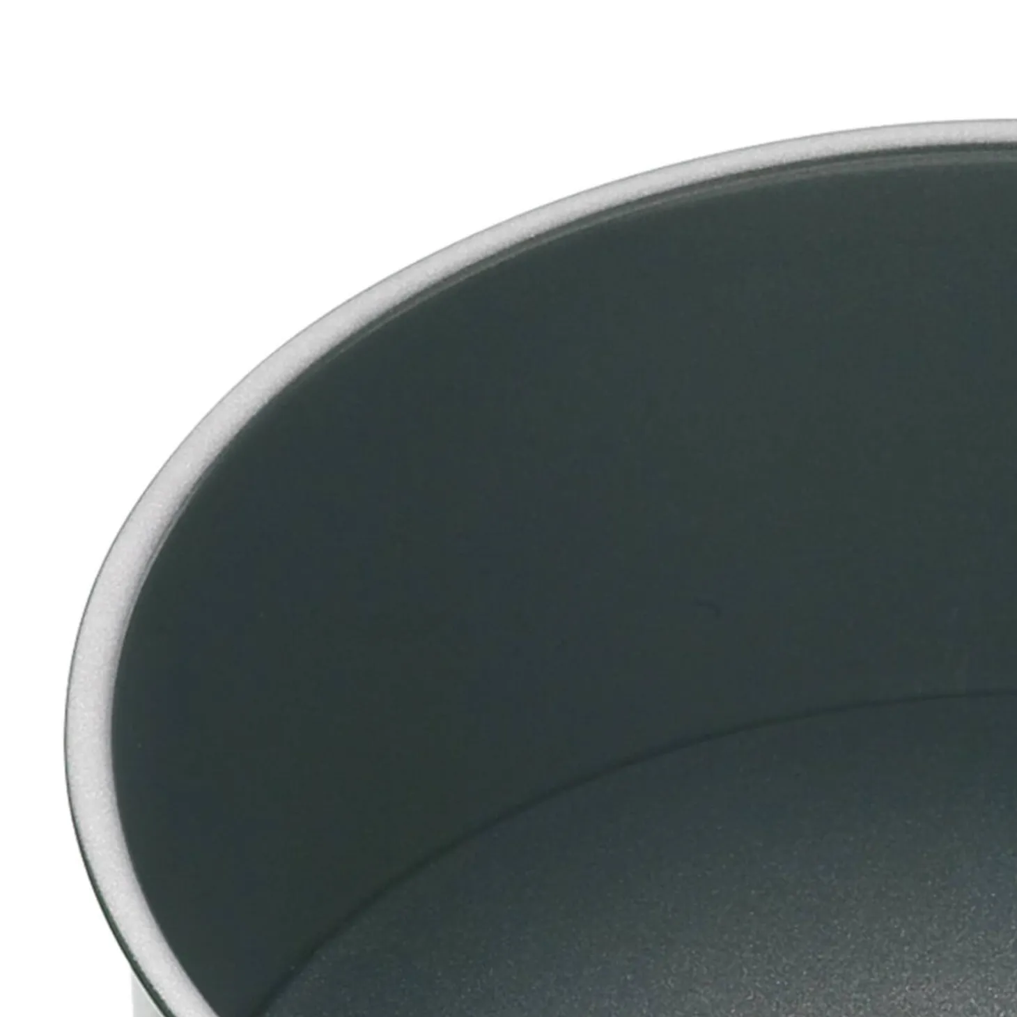 Masterclass Loose Base Round Cake Tin - 23cm