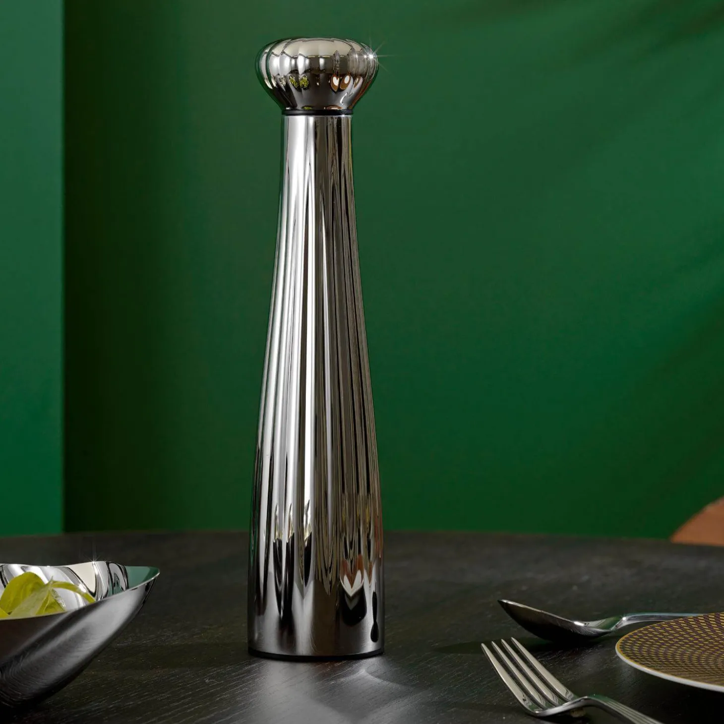 Robert Welch Palm Large Stainless Steel Pepper Mill - Bright