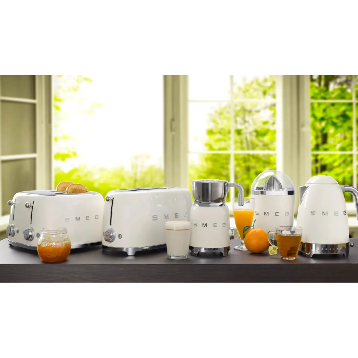 Smeg Jug Kettle & 2 Slice Toaster Set - White