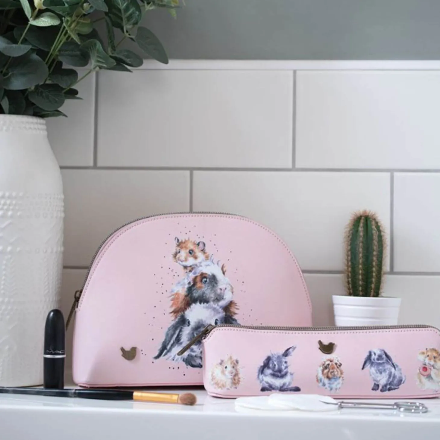 Wrendale Designs Brush Bag / Pencil Case - Piggy in the Middle