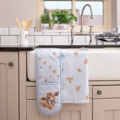 Wrendale Designs by Hannah Dale Double Oven Glove - Farmyard Friends