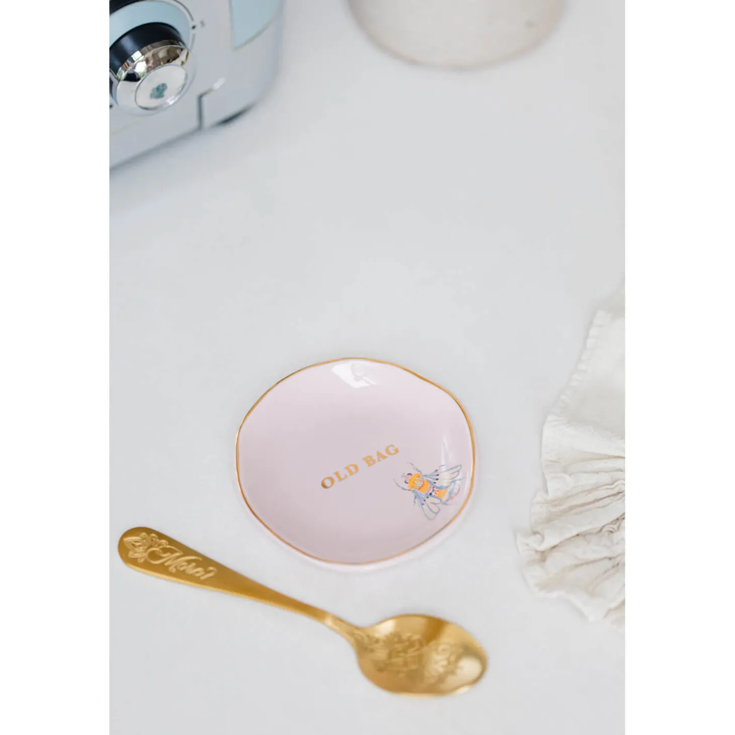Yvonne Ellen Teabag Tidy - Bee